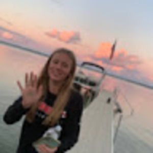 Meet your Posher, Olivia